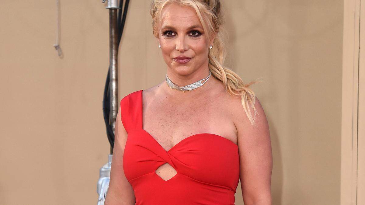 Two lawmakers on Tuesday announced a bill that would add protections for Americans under conservatorships. It comes during singer Britney Spears’ efforts to end her 13-year conservatorship.