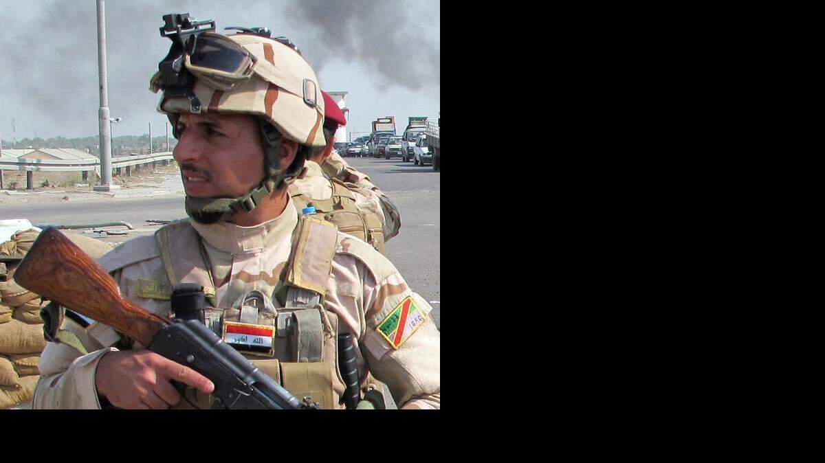 WORLD NEWS IRAQ-AIRPORT 2 LA