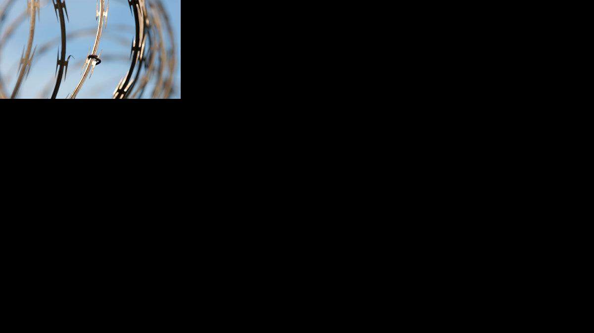 Conncertina wire at Guantanamo that, as of June 27, 2007, could be photographed