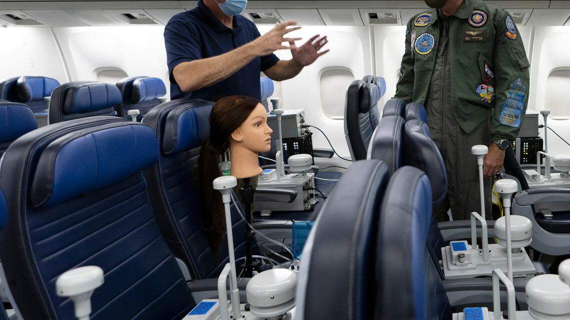 Military study finds airline passengers unlikely to spread COVID if they wear a mask