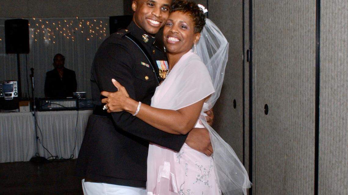 Military families who faced war deaths help COVID mourners with loss without goodbye