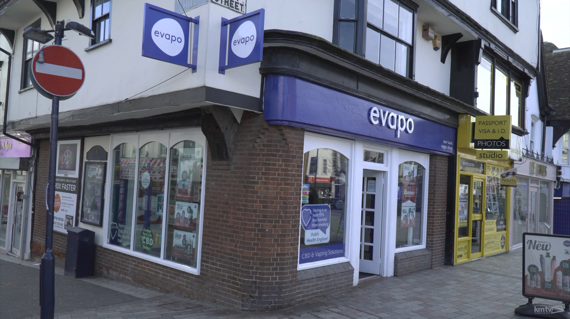 The outside of the vape shop.