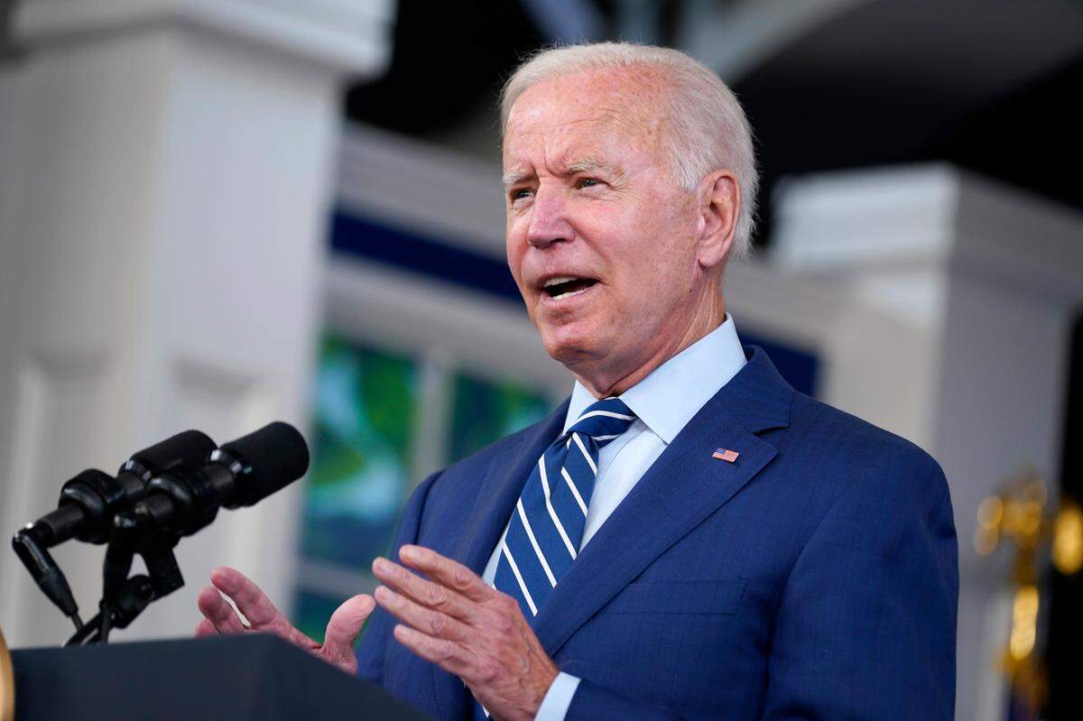 President Joe Biden delivers remarks on COVID-19 during an event in the South Court Auditorium on the White House campus, Monday, Sept. 27, 2021, in Washington. (AP Photo/Evan Vucci)