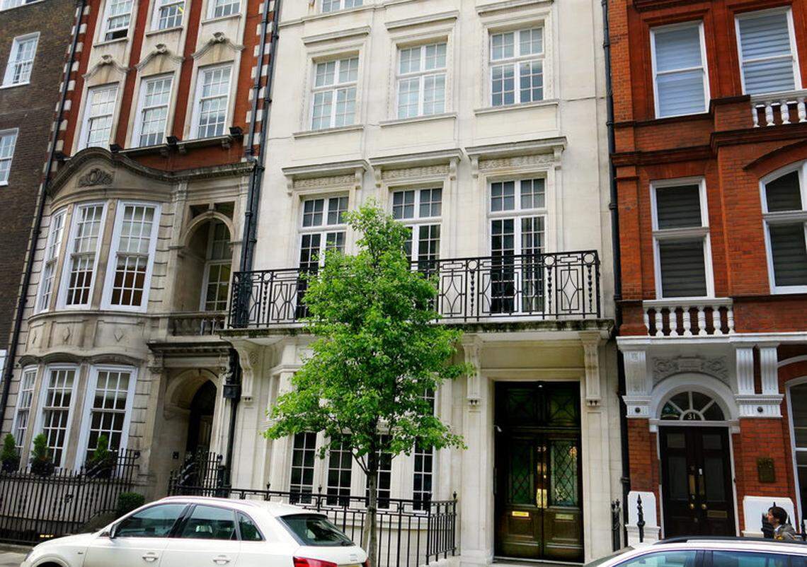 From this upscale address in London, Formations House helped set up shell companies in far-away tax havens.
