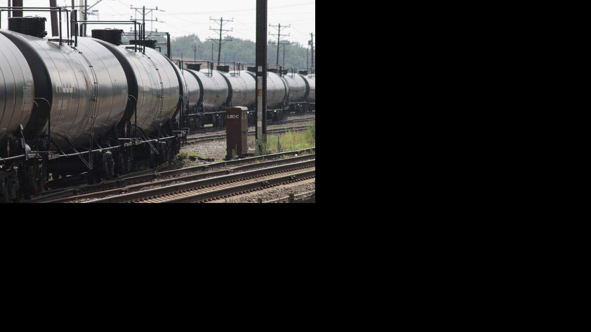 US NEWS OILTRAINS 2 MCT
