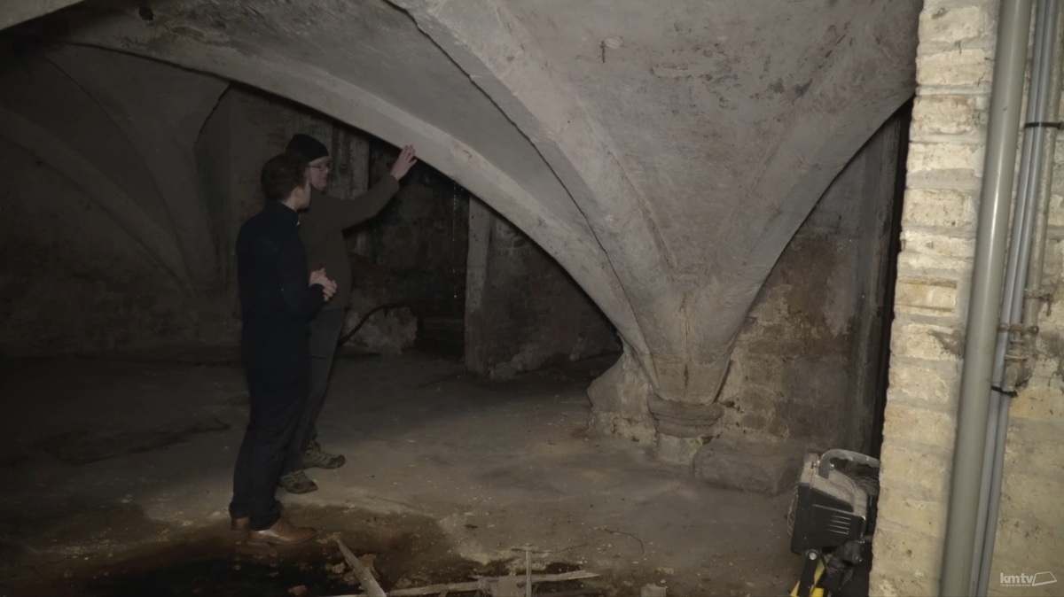 A vape store manager in Kent, UK, opened a trapdoor and uncovered a stone crypt where coffins and corpses may have been kept, reports say.
