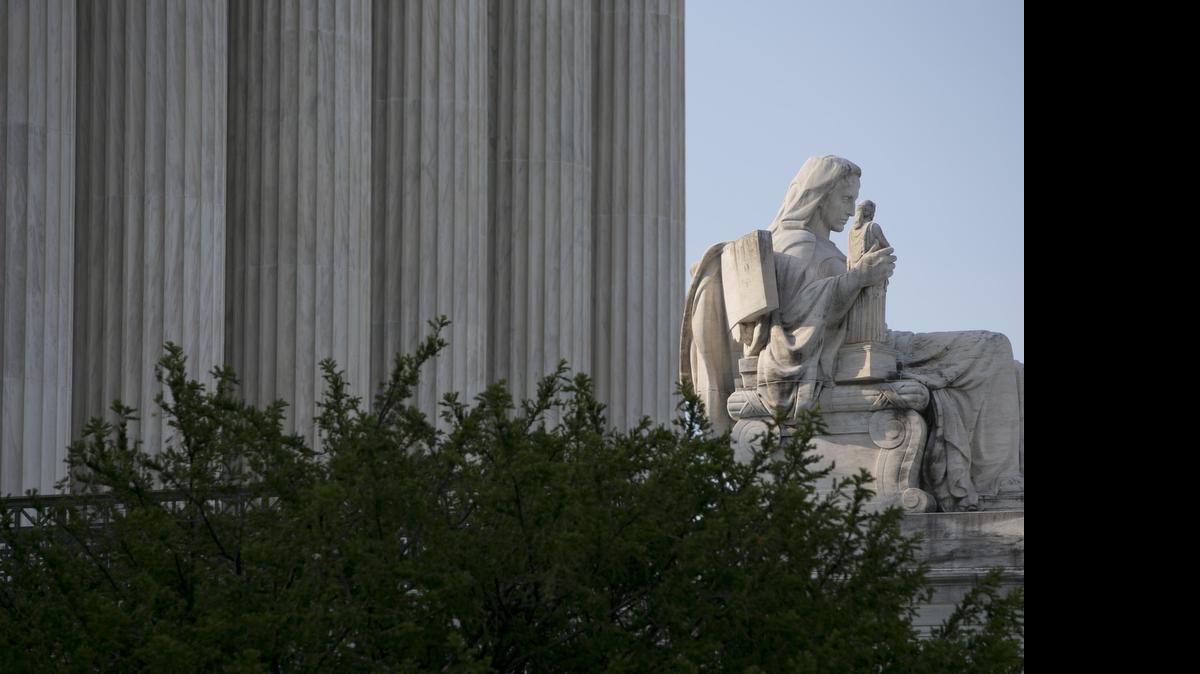 
The Supreme Court in Washington, Thursday June 25, 2015. The court is expected to hand down decisions today. Two major opinions, health care and gay marriage, are among the remaining to be released before the term ends at the end of June.
