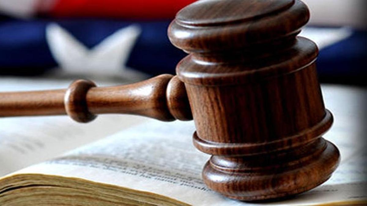 A photo of a gavel from the military commissions website.
