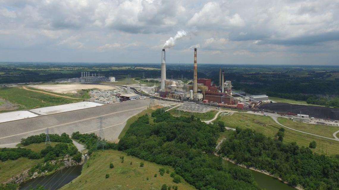Coal-fired power plants, such as this one near Burgin, Ky., could have been affected by the Obama administration’s emissions-reduction plan the Supreme Court put on hold Tuesday.