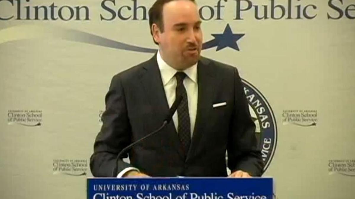 Alberto Chang-Rajii speaks at the University of Arkansas Clinton School of Public Service in 2014.