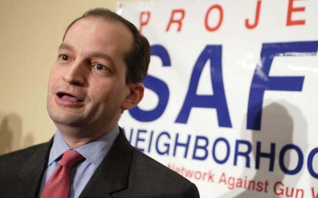 Federal attorney Alexander Acosta speaks during a news conference celebrating the opening session of a South Florida Anti-Gang Summit at the Miami Hilton Hotel on Sept. 29, 2008.