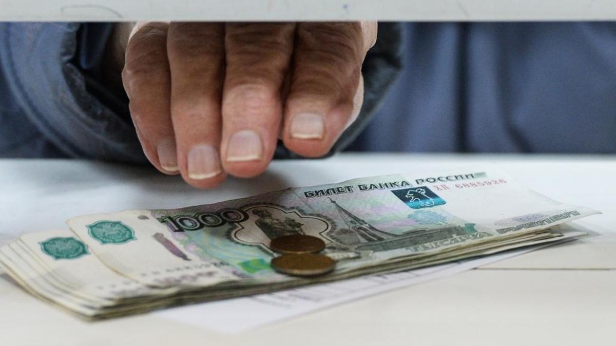 Russians can pick up their pensions in post offices in their country. However, Russia sends pension money into the US for its veterans who have emigrated here.