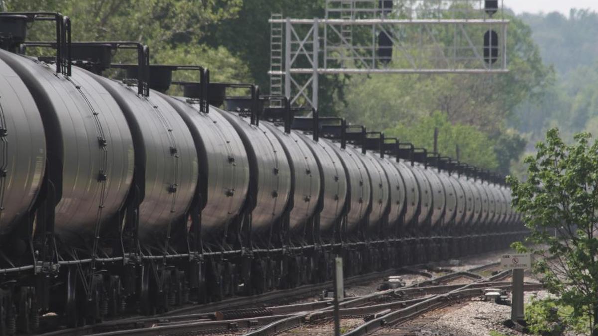 
Tank cars loaded with crude oil head east at Hurricane, W. Va., in May 2014. A Maryland judge has ordered the release of oil train reports to McClatchy and other news organizations. West Virginia and a handful of other states agreed to keep the the reports confidential.

