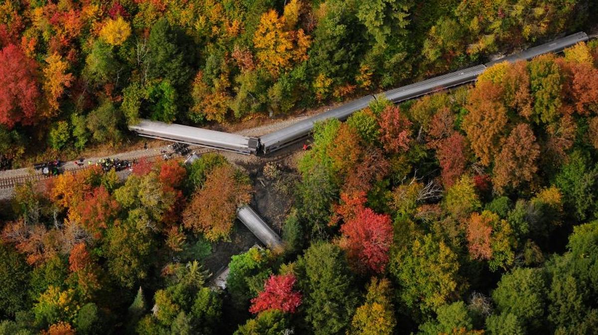 
Amtrak’s Vermonter derailed on, Monday, Oct. 5, 2015, near Northfield, Vt. The train, the Vermonter, was headed from Vermont to Washington, D.C., when it struck a rock slide. Amtrak and federal officials are investigating. 
