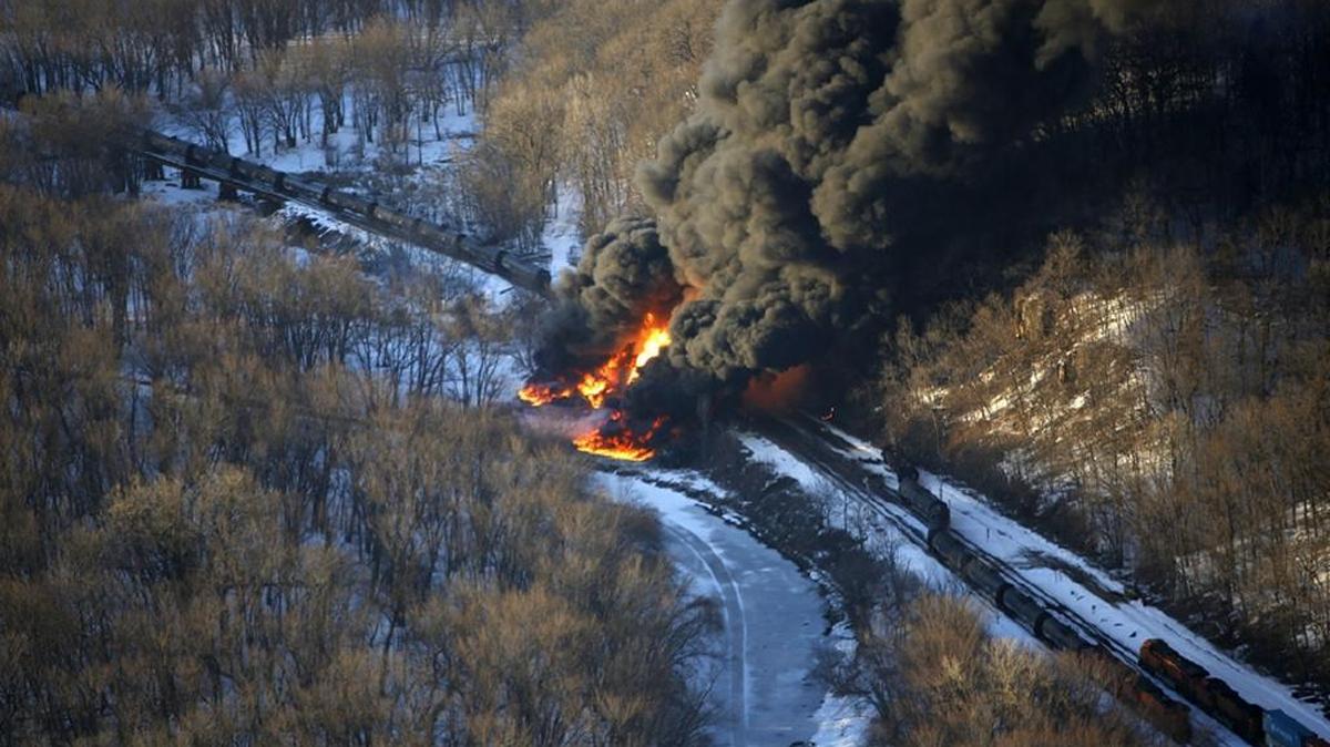 
Oil burns at the site of a March 5, 2015, train derailment near Galena, Ill. A bill in Congress would require railroads to have comprehensive oil spill response plans, but would also give the Secretary of Transportation the ability to exempt the details from disclosure.
