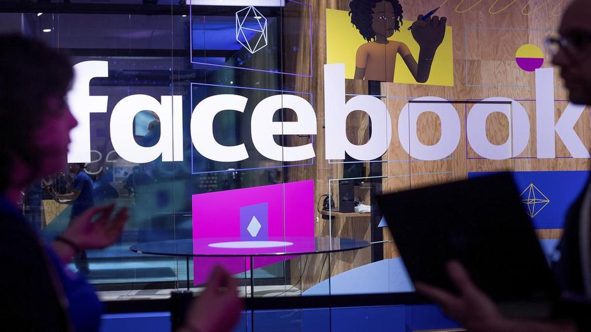 Facebook Chief Executive Mark Zuckerberg announced Thursday that the social media giant would share 3,000 ads purchased by a suspicious Russian company with investigators for the House and Senate Intelligence Committees.
