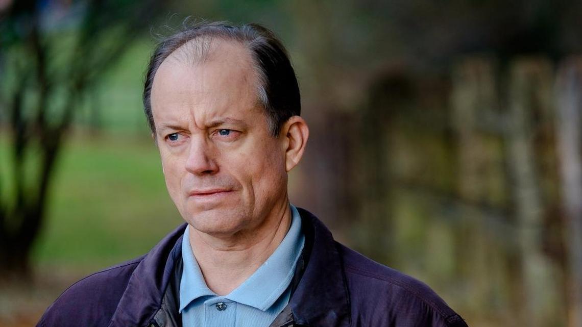 Thomas Drake, a former senior official at the NSA, cooperated with a Pentagon inspector general inquiry in 2002 into allegations of waste and mismanagement of an NSA surveillance program known as Trailblazer.