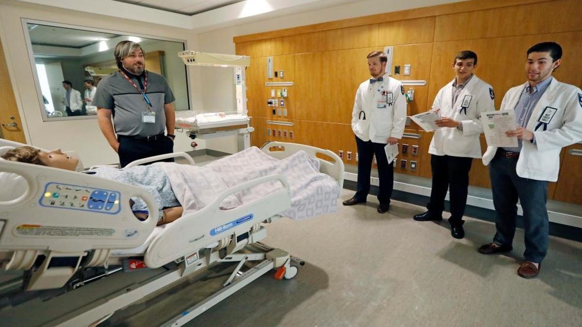 Large U.S. hospitals have 10 to 15 medical devices for each hospital bed, and most of the devices are internet-enabled. Seen here is a teaching lab at the new University of Mississippi School of Medicine in Jackson, Miss., on Aug. 4, 2017.