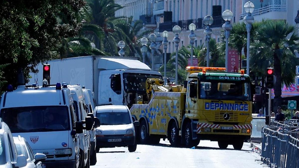 The 18-ton truck that was the weapon in Thursday’s attack in Nice was towed away Friday.