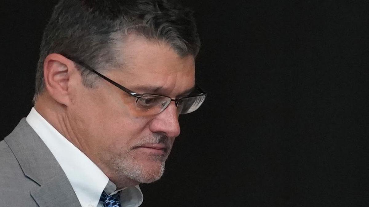 Glenn R. Simpson, former Wall Street Journal investigative reporter and co-founder of the research firm Fusion GPS, arrives to testify at a closed U.S. House Intelligence Committee hearing in Washington on Nov. 14, 2017. Simpson hired a former British spy to gather opposition research on Donald Trump during the 2016 presidential race.