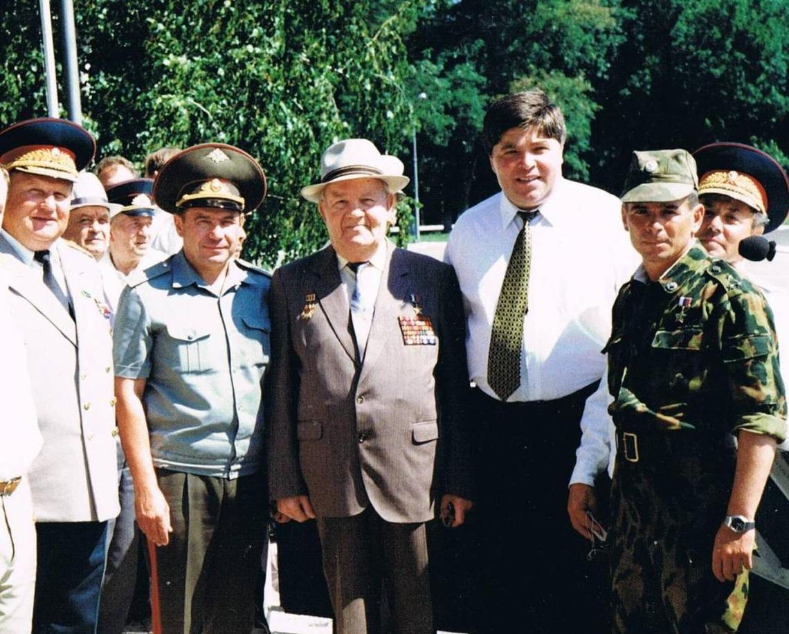 This undated photo from the Wikipedia page Nikolai Tkachev shows the colonel general, second from left, at a Russian military ceremony.