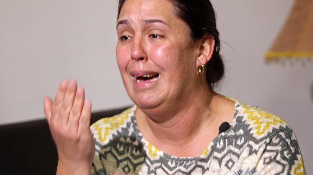 Geidy Caraballo cries as she explains her parents’ ordeal upon arriving in the United States from Cuba. They have been separated and detained.