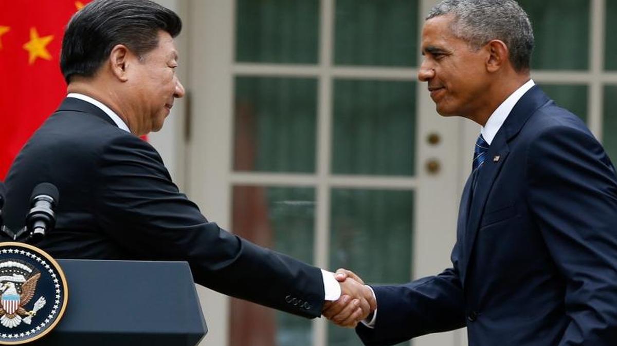 
President Barack Obama shakes hands with Chinese President Xi Jinping after their joint new conference in the Rose Garden Friday.
