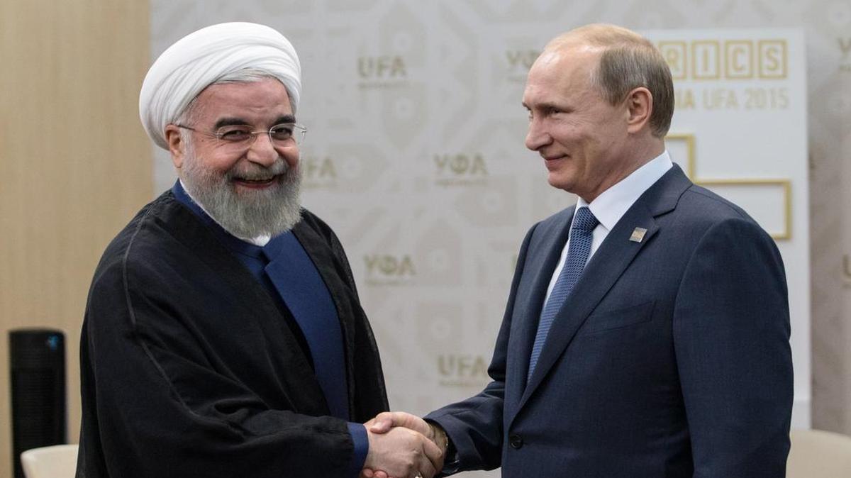 
Iranian President Hassan Rouhani and Russian President Vladimir Putin at a summit in Russia on July 9, 2015. 
