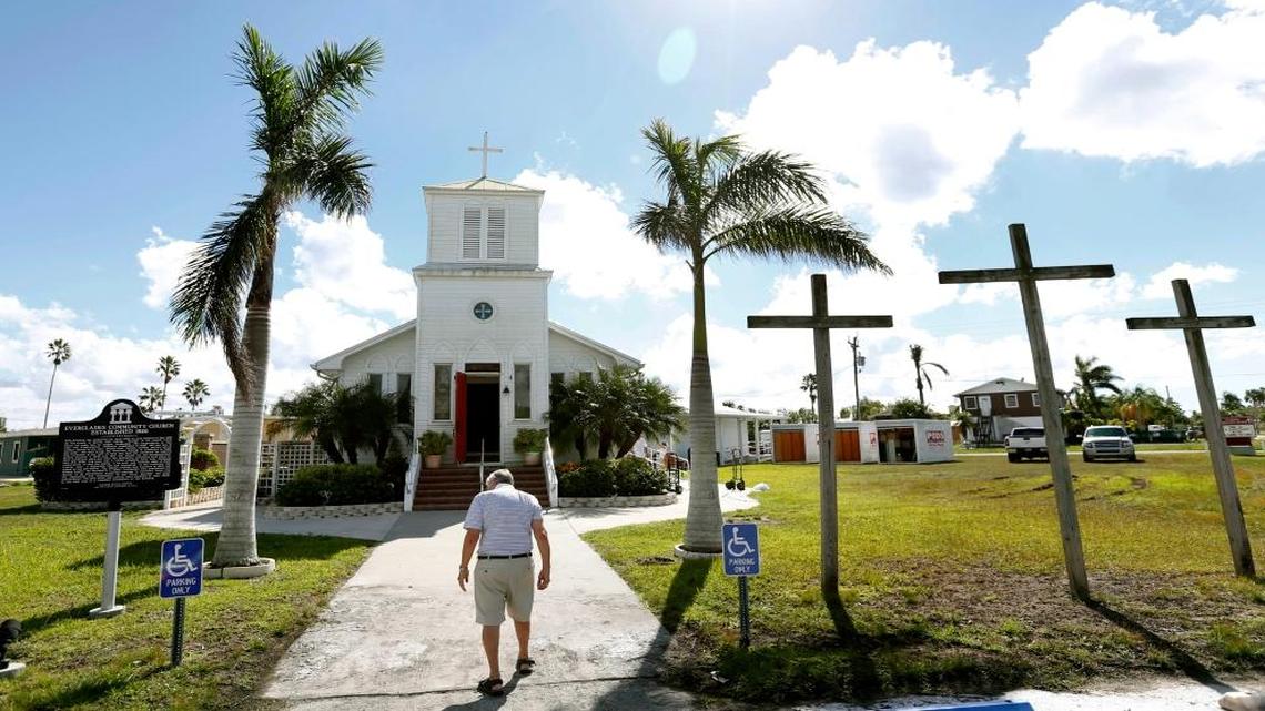 A last-minute addition to the House tax bill would make it easier for houses of worship to engage in political activity.