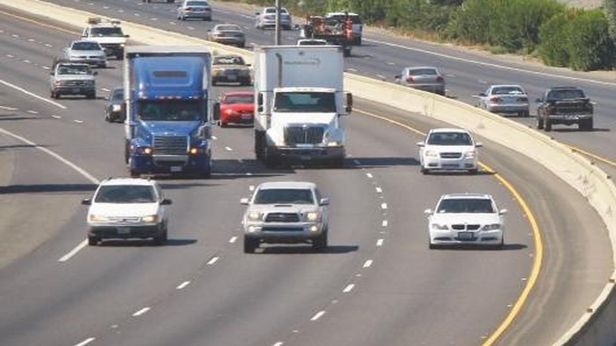Traffic on Highway 99 in Fresno. Widening the road was one of the issues San Joaquin Valley officials discussed in their annual visit to Congress.