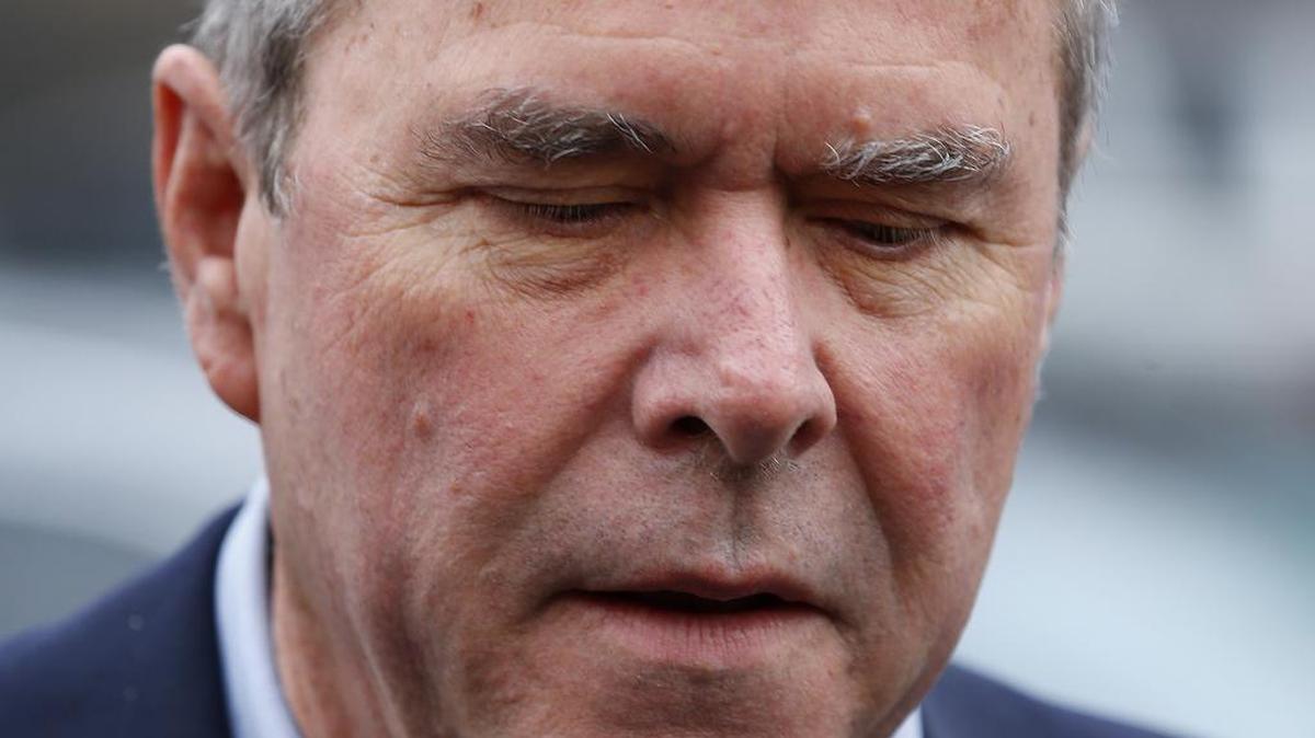 Republican presidential candidate Jeb Bush dropped out of the presidential race after a poor showing in the South Carolina primary.