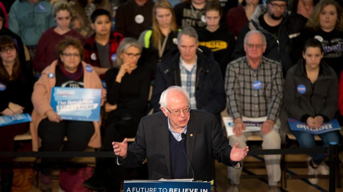 Democratic presidential candidate, Sen. Bernie Sanders, I-Vt. speaks at a campaign event, Monday, Jan. 25, 2016, in Iowa Falls, Iowa.