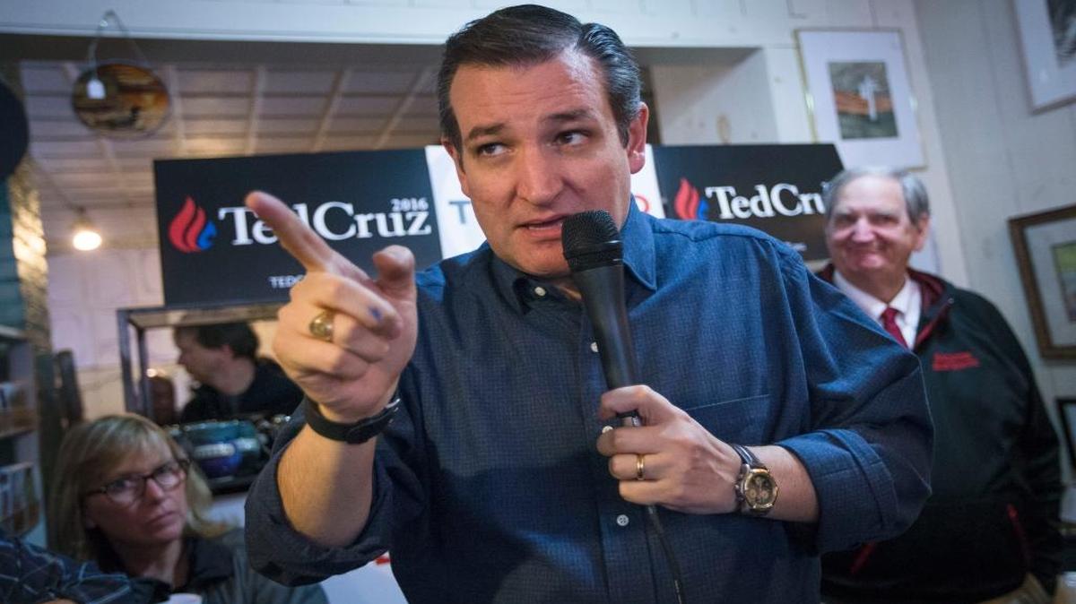 Sen. Ted Cruz, R-Texas speaks, during a campaign stop at the Freedom Country Store on Tuesday, Jan. 19, 2016, in Freedom, N.H.