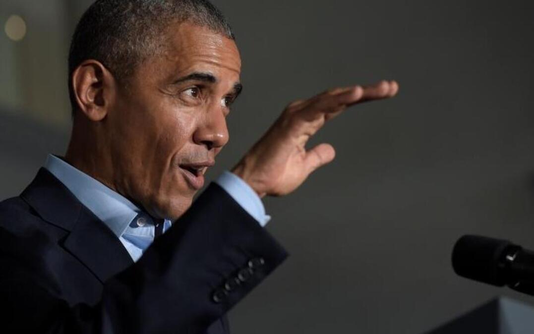 President Barack Obama speaks at the Stony Island Arts Bank during a fundraiser for the Senate campaign for Rep. Tammy Duckworth, D-Ill., in Chicago, Sunday, Oct. 9, 2016. Obama spent the weekend in Chicago where he voted, played golf and attended a fundraiser.