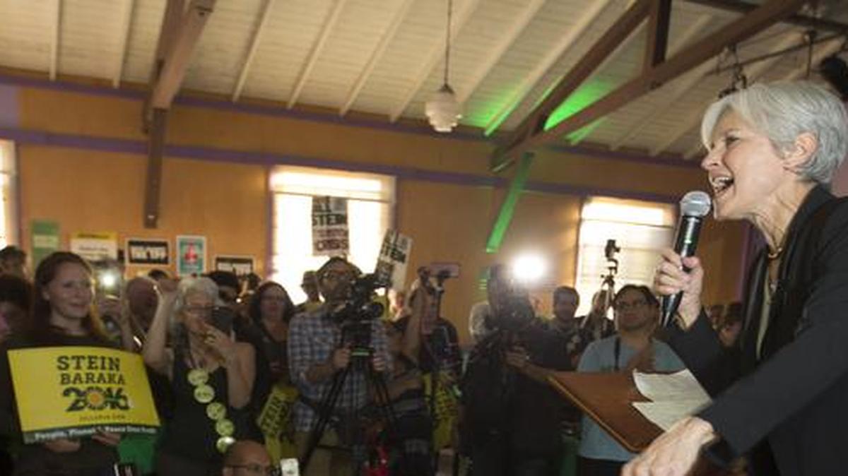 Green party presidential candidate Jill Stein, right, delivers a stump speech to her supporters during a campaign stop at Humanist Hall in Oakland, Calif. on Oct. 6, 2016.