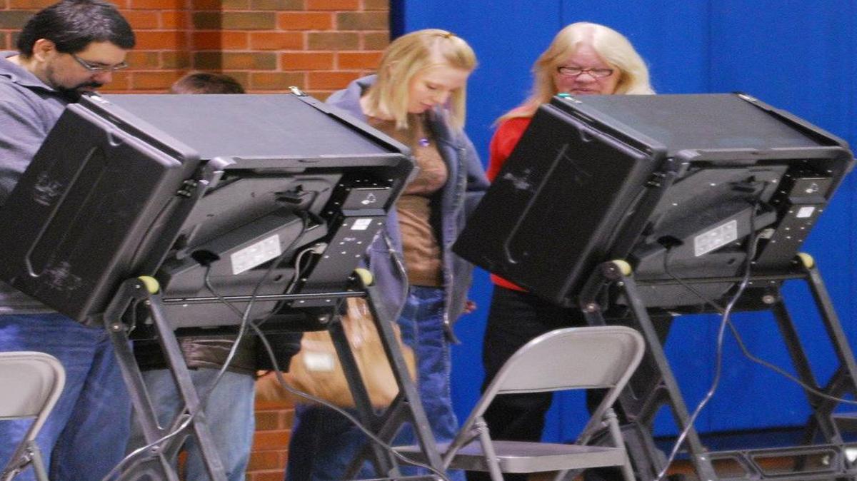 A new report from the Brennan Center for Justice at New York University School of Law found that a high percentage of voting machines around the country are nearing the end of their expected useful life, which could make them more prone to freezes and shut downs and other problems that lead to long lines and, possibly, to lost votes.