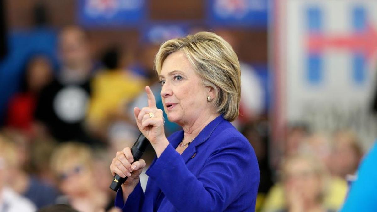 
FILE - In this Sept. 22, 2015 file photo, Democratic presidential candidate Hillary Rodham Clinton speaks in Des Moines, Iowa. With a presidential debate and a contentious appearance in Congress coming, Hillary Rodham Clinton faces an October of opportunity and risk for her troubled presidential campaign. 
