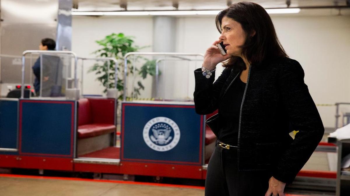 
Sen. Kelly Ayotte, R-N.H., in the Senate subway on Capitol Hill in Washington on Wednesday, Sept. 30, 2015.
