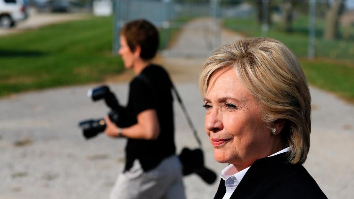 
Democratic presidential candidate Hillary Rodham Clinton leaves Wednesday, Oct. 7, 2015, at the conclusion of a campaign stop at the Westfair Amphitheater in Council Bluffs, Iowa. 
