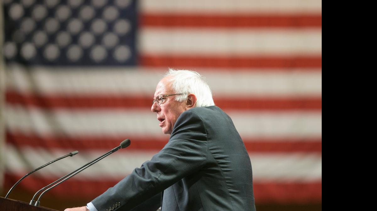 
Democratic presidential hopeful Bernie Sanders speaks at the Phoenix Convention Center in Phoenix, Saturday, July 18, 2015. 
