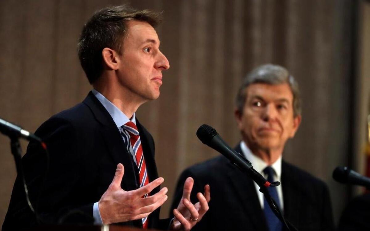 Democratic candidate Jason Kander, left, speaks along side Republican incumbent Sen. Roy Blunt during the first general election debate in Missouri's race for U.S. Senate at the Missouri Press Association convention Friday, Sept. 30, 2016, in Branson, Mo.