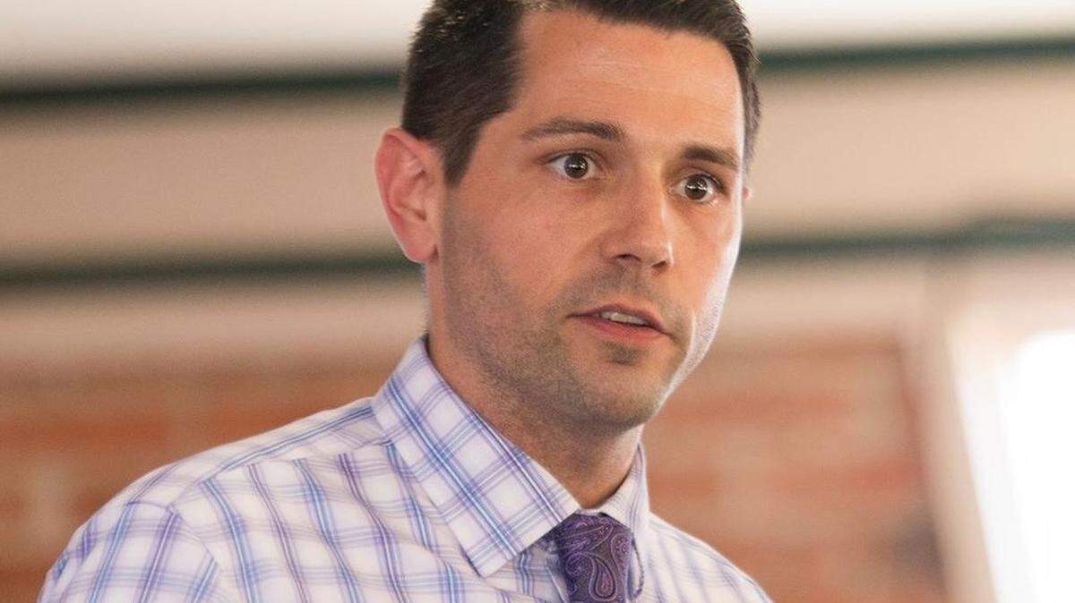 John W. Duncan is running for the U.S. House seat being vacated by Rep. Joe Barton.