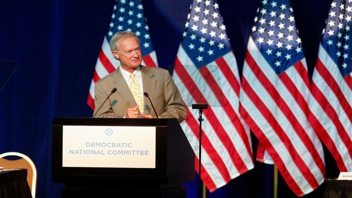 
Democratic presidential candidate Lincoln Chafee speaks at the summer meeting of the Democratic National Committee on Friday, Aug. 28, 2015, in Minneapolis. 
