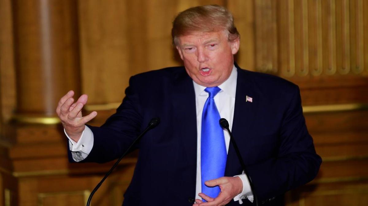 U.S. President Donald Trump delivers a speech at the opening of a state banquet hosted by Japanese Prime Minister Shinzo Abe at Akasaka Palace in Tokyo Monday.
