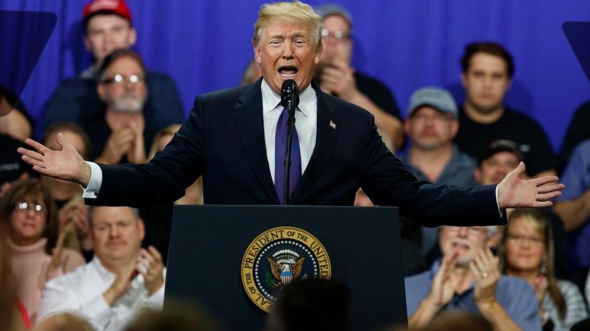 President Donald Trump delivers remarks at Sheffer Corporation to promote his tax policy, Monday, Feb. 5, 2018, in Blue Ash, Ohio.
